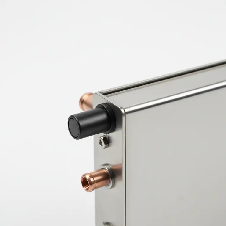 Schemat instalacji z pompą ciepła 10 kW, buforem ciepła i rozprowadzeniem na ogrzewanie podłogowe, ilustrujący wpływ bufora na taktowanie i cykl pracy pompy